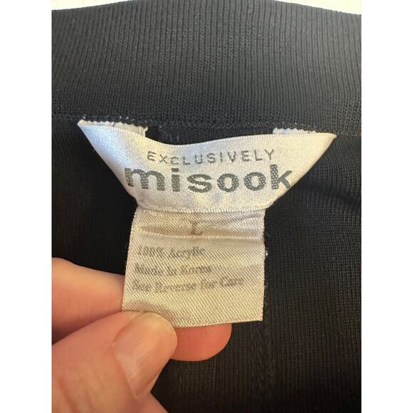 Exclusively Misook L Black Knit Acrylic Pullon Elastic Waist Ankle Pants Crop B5 - Picture 3 of 5